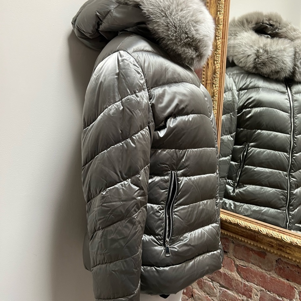MAXIMILIAN silver fur coat - Picture 6 of 16